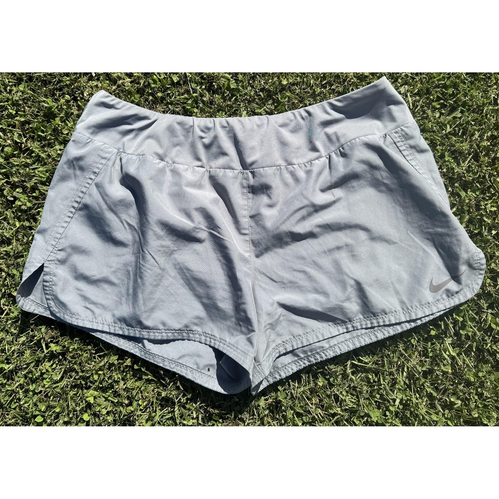 Nike Dri-FIT Shorts Womens M Gray 3" Inseam Running Quick Dry Pockets Athletic